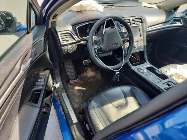 3FA6P0SU8HR328693 2017 FORD FUSION - Image 8