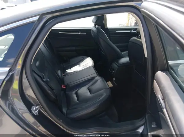 3FA6P0SU8JR135885 2018 FORD FUSION - Image 8