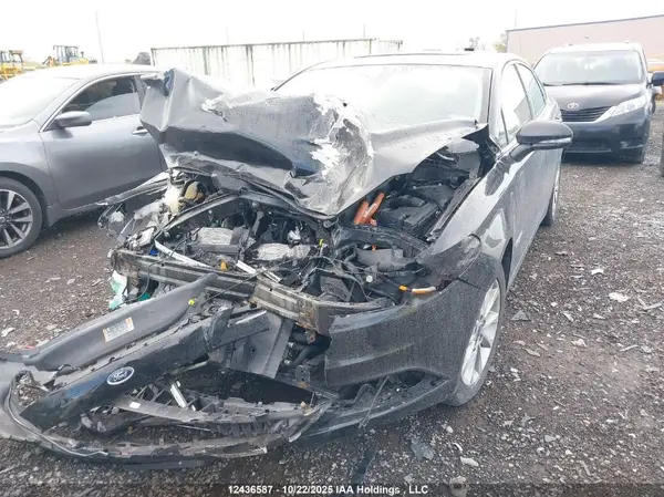 3FA6P0SU8JR227904 2018 FORD FUSION - Image 2