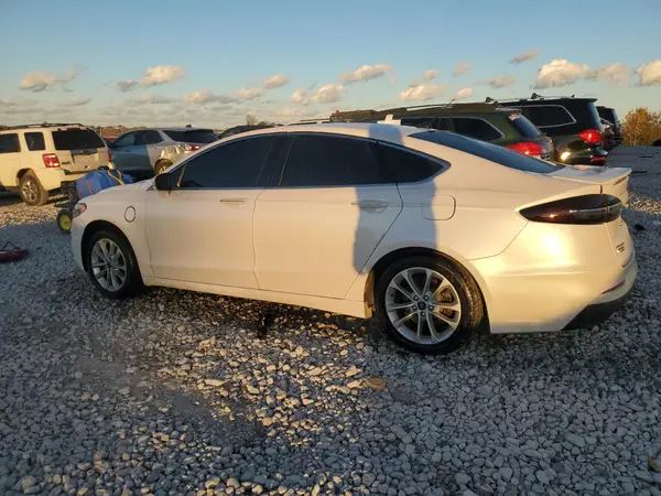 3FA6P0SU8KR165728 2019 FORD FUSION - Image 2