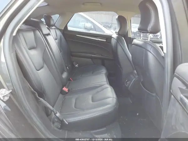 3FA6P0SU8KR192007 2019 FORD FUSION - Image 8