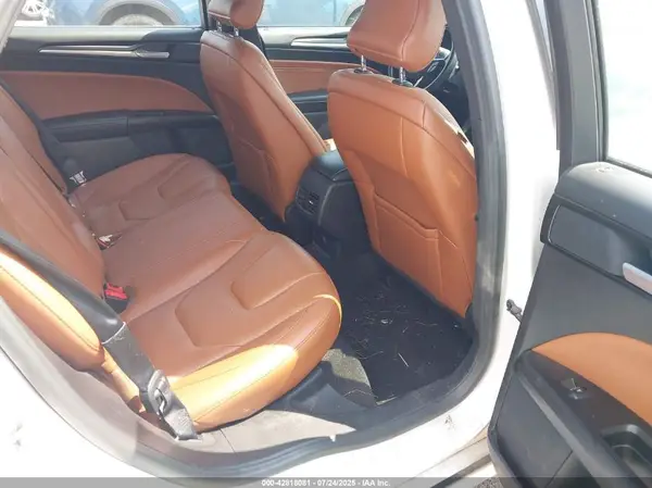 3FA6P0SU8KR192833 2019 FORD FUSION - Image 8