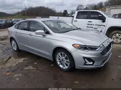 3FA6P0SU8KR195893 2019 FORD FUSION