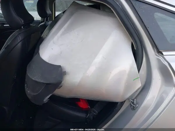 3FA6P0SU8KR212370 2019 FORD FUSION - Image 8