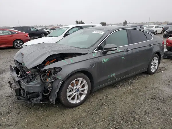 3FA6P0SU8KR252240 2019 FORD FUSION - Image 1