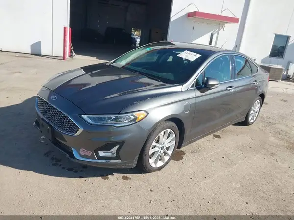 3FA6P0SU8LR171241 2020 FORD FUSION - Image 2