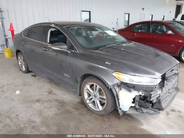 3FA6P0SU9GR103245 2016 FORD FUSION - Image 1
