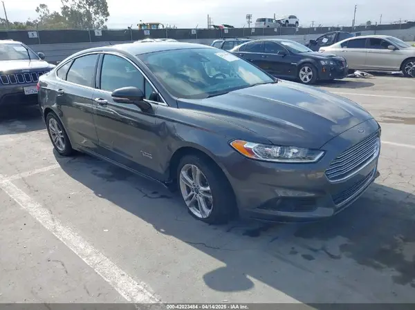 3FA6P0SU9GR145186 2016 FORD FUSION - Image 1