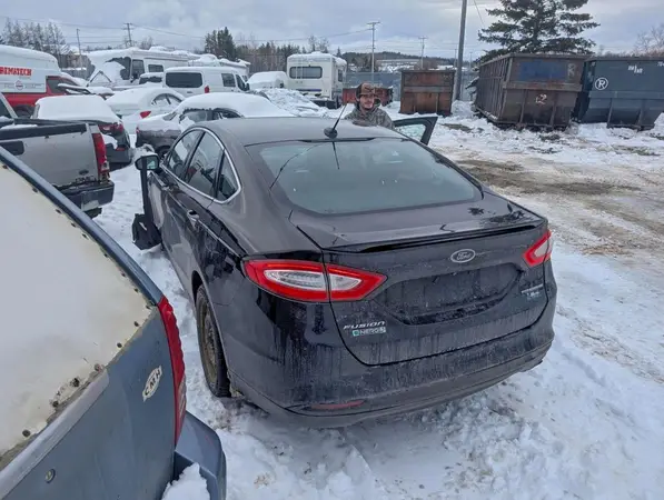 3FA6P0SU9GR167740 2016 FORD FUSION - Image 2