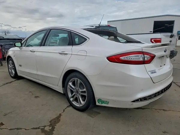 3FA6P0SU9GR270513 2016 FORD FUSION - Image 2