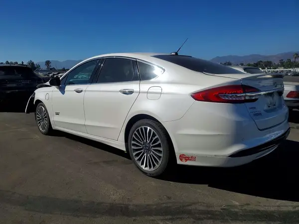 3FA6P0SU9JR110316 2018 FORD FUSION - Image 2
