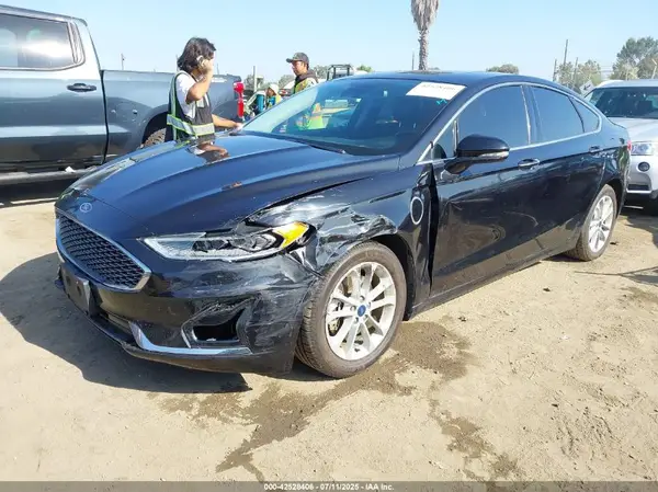 3FA6P0SU9KR134889 2019 FORD FUSION - Image 2
