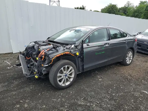 3FA6P0SU9KR157802 2019 FORD FUSION - Image 1