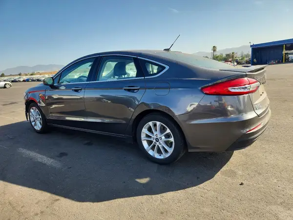 3FA6P0SU9KR174244 2019 FORD FUSION - Image 2