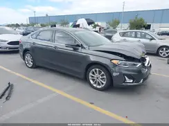 3FA6P0SU9KR201796 2019 FORD FUSION
