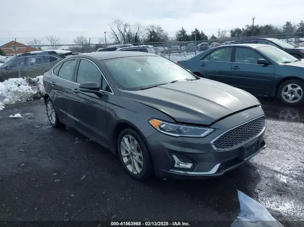 3FA6P0SU9KR227833 2019 FORD FUSION - Image 1