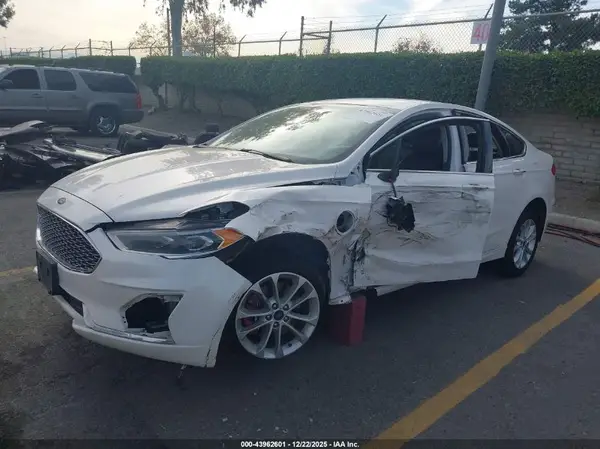 3FA6P0SU9KR232448 2019 FORD FUSION - Image 2