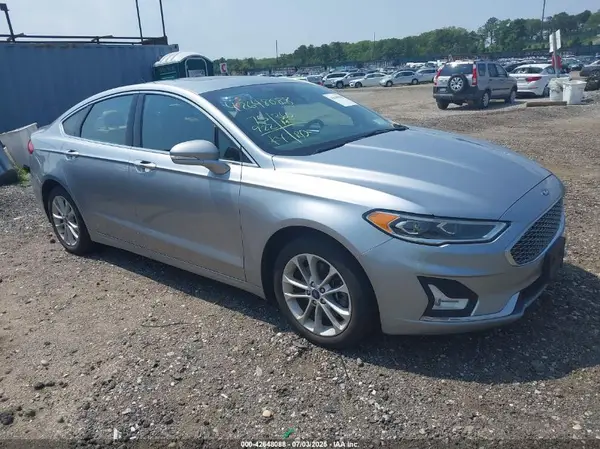 3FA6P0SU9LR142377 2020 FORD FUSION - Image 1