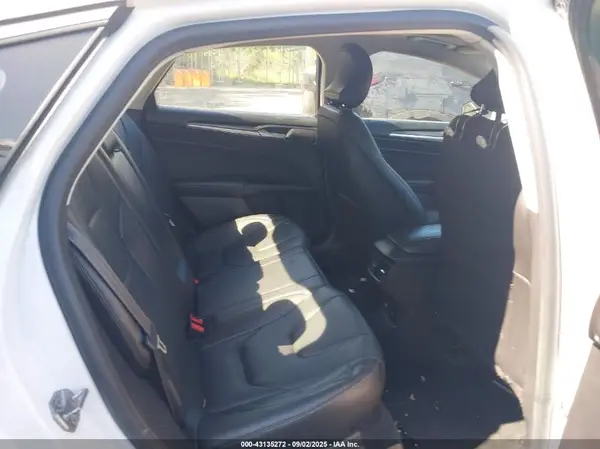 3FA6P0SUXGR201233 2016 FORD FUSION - Image 8