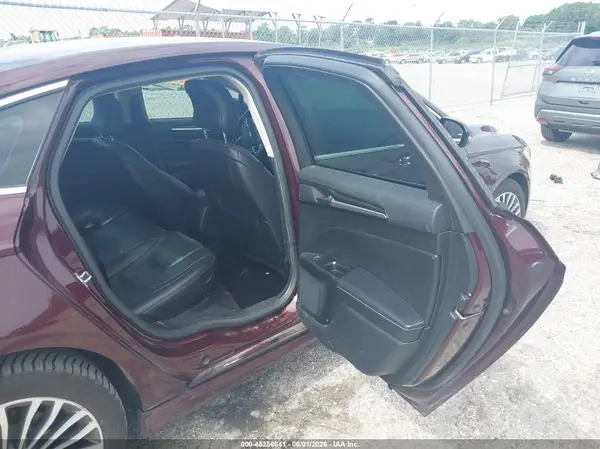 3FA6P0SUXHR161219 2017 FORD FUSION - Image 8