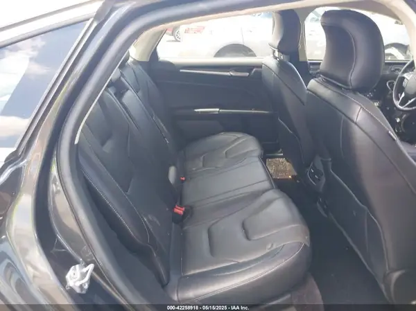 3FA6P0SUXHR184919 2017 FORD FUSION - Image 8