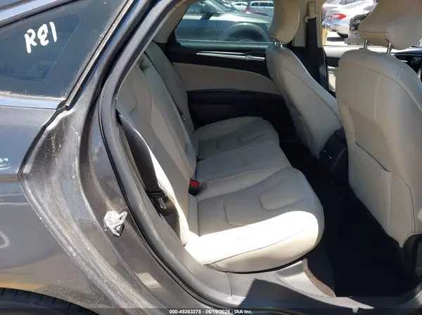 3FA6P0SUXHR354180 2017 FORD FUSION - Image 8