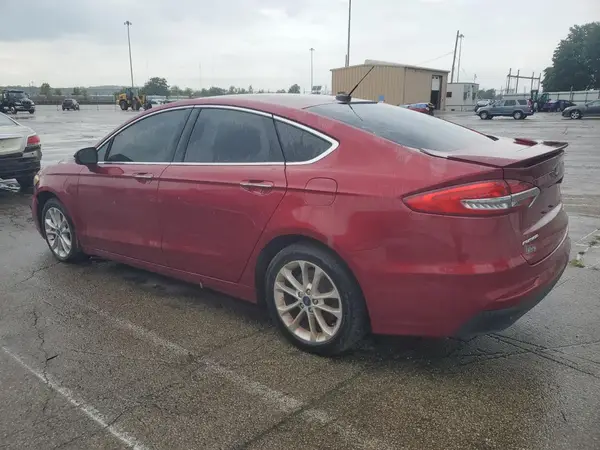 3FA6P0SUXKR110696 2019 FORD FUSION - Image 2
