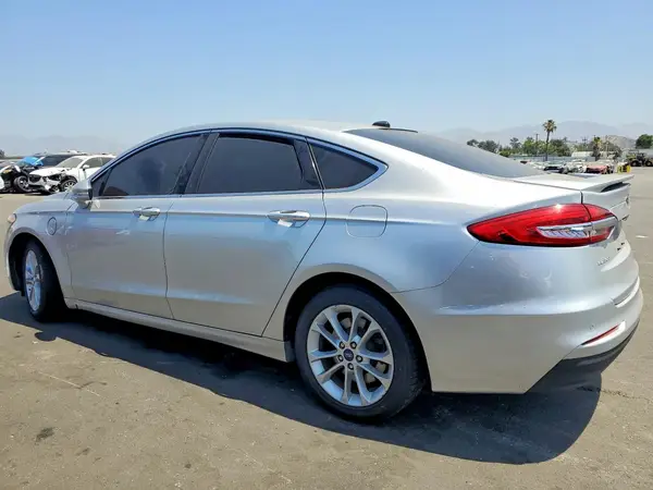 3FA6P0SUXKR148994 2019 FORD FUSION - Image 2