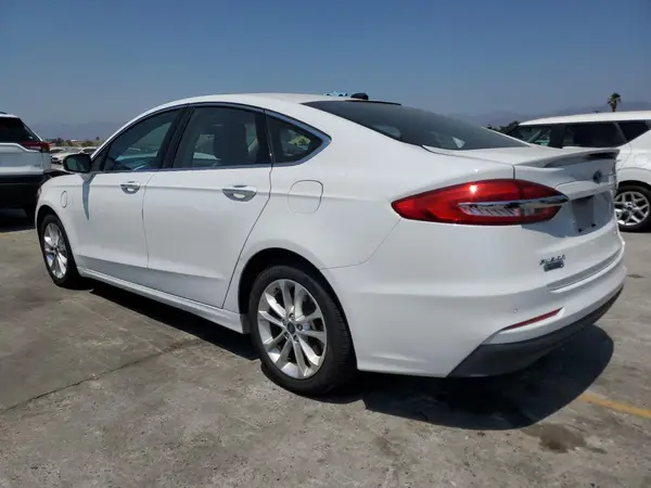 3FA6P0SUXKR174284 2019 FORD FUSION - Image 2