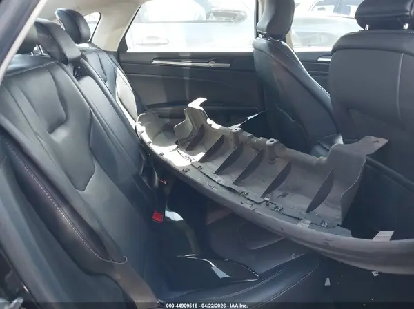 3FA6P0SUXKR200334 2019 FORD FUSION - Image 8