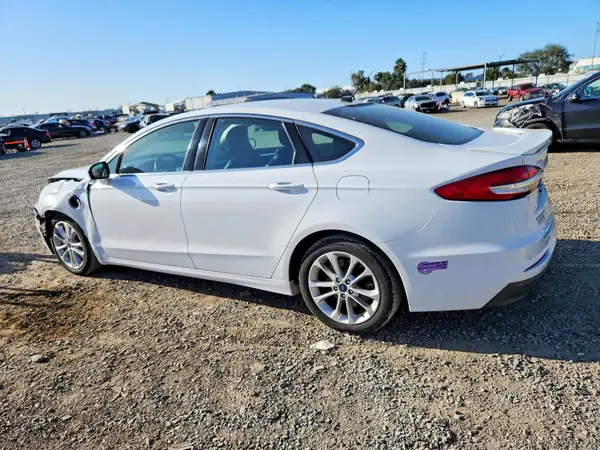 3FA6P0SUXKR232555 2019 FORD FUSION - Image 2