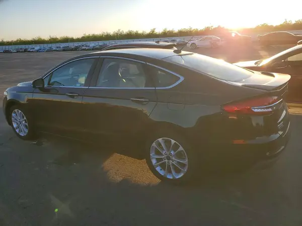 3FA6P0SUXKR252255 2019 FORD FUSION - Image 2