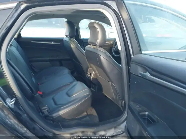 3FA6P0SUXKR286373 2019 FORD FUSION - Image 8