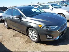 3FA6P0SUXLR113082 2020 FORD FUSION