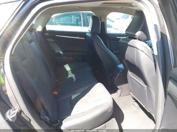 3FA6P0SUXLR113082 2020 FORD FUSION - Image 8