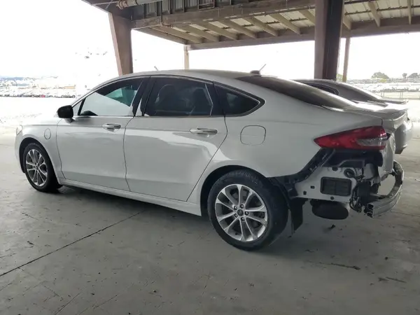 3FA6P0SUXLR172035 2020 FORD FUSION - Image 2