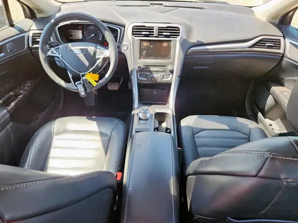 3FA6P0T90HR120012 2017 FORD FUSION - Image 8
