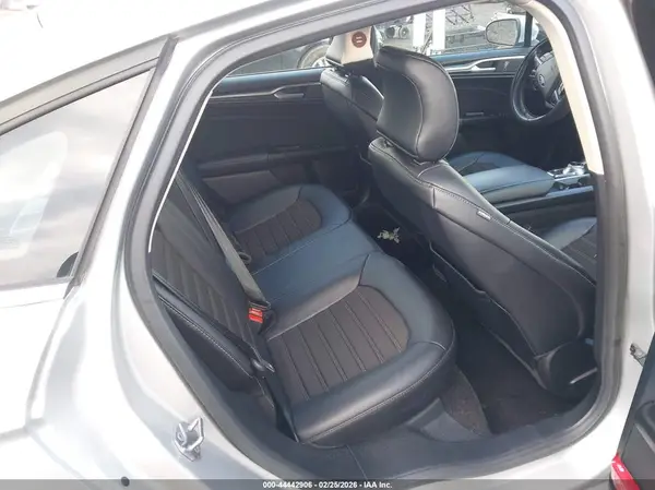 3FA6P0T90HR237699 2017 FORD FUSION - Image 8