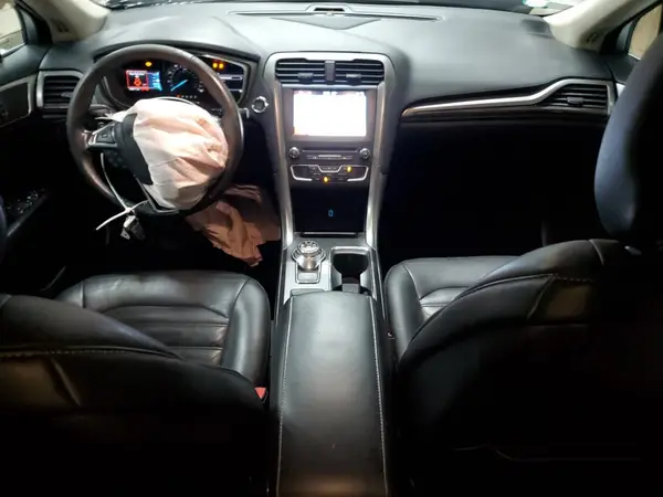 3FA6P0T90HR372651 2017 FORD FUSION - Image 8