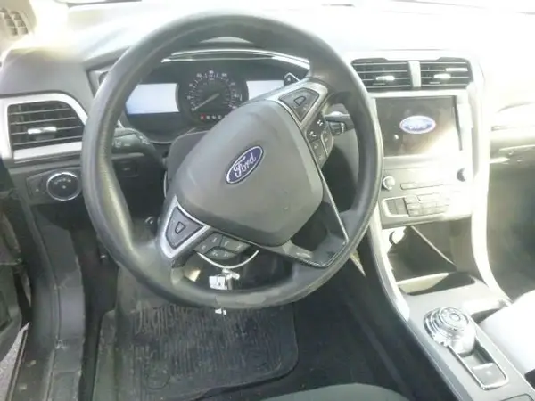 3FA6P0T90KR213796 2019 FORD FUSION - Image 1