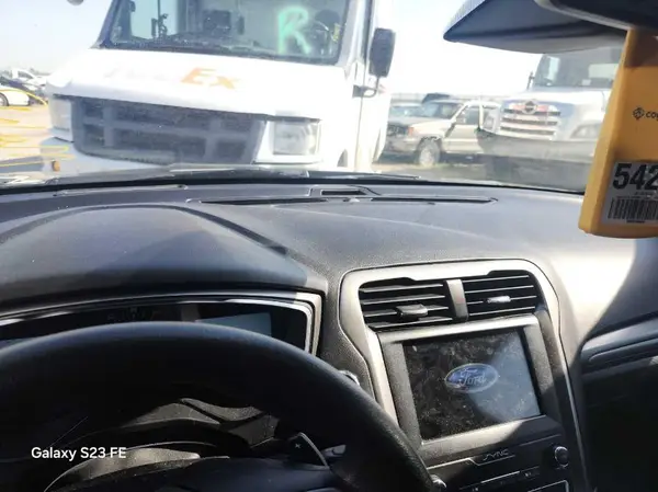 3FA6P0T90KR239797 2019 FORD FUSION - Image 2