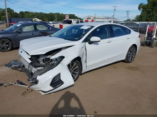 3FA6P0T90LR108564 2020 FORD FUSION - Image 2