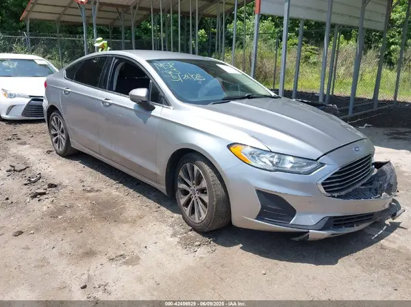 3FA6P0T90LR262384 2020 FORD FUSION - Image 1