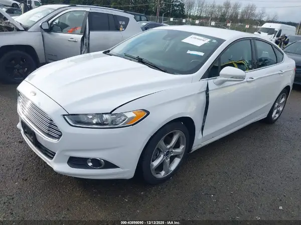 3FA6P0T91GR203334 2016 FORD FUSION - Image 2