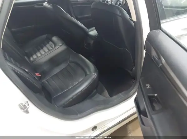3FA6P0T91HR127471 2017 FORD FUSION - Image 8