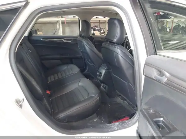3FA6P0T91HR220913 2017 FORD FUSION - Image 8