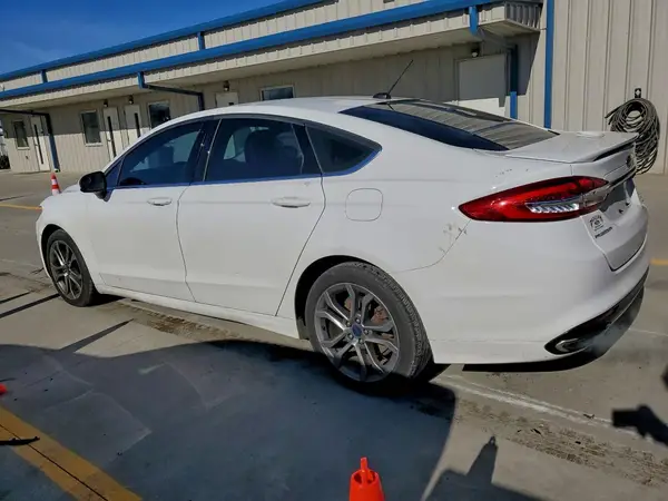 3FA6P0T91HR337441 2017 FORD FUSION - Image 2