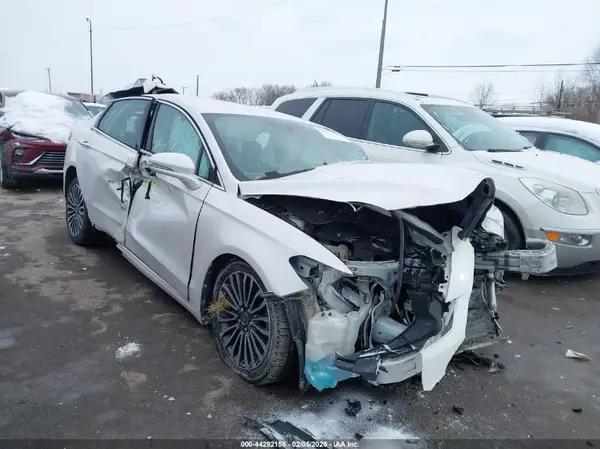 3FA6P0T91HR405981 2017 FORD FUSION - Image 1