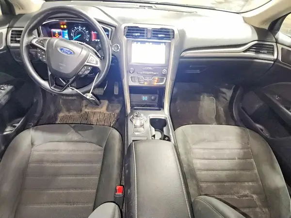 3FA6P0T91KR261131 2019 FORD FUSION - Image 8
