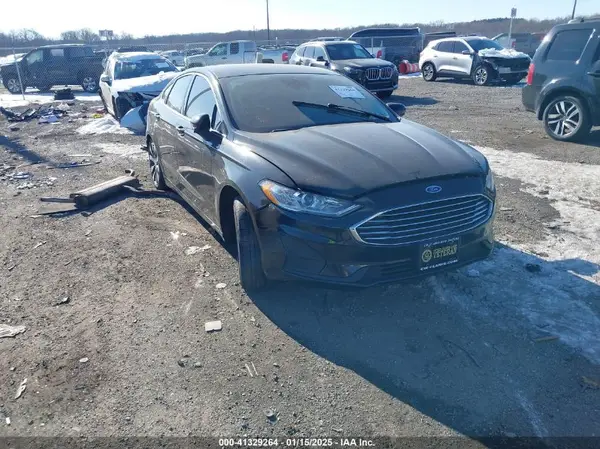 3FA6P0T91KR274803 2019 FORD FUSION - Image 1